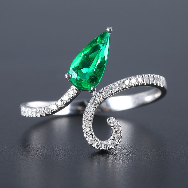 14k Gold 0.56 Ctw Vivid Green Natural Emerald & Diamond Ring - 3