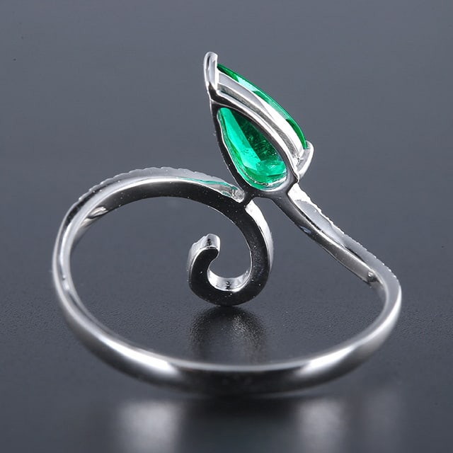 14k Gold 0.56 Ctw Vivid Green Natural Emerald & Diamond Ring - 4