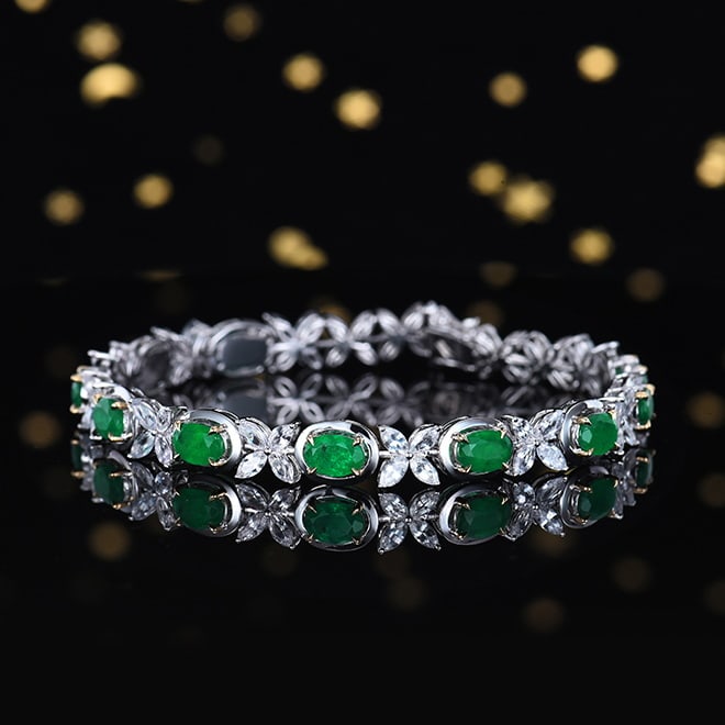 14k Gold 8.44 Ctw Vivid Green Natural Emerald & Sapphire Bracelet - 6