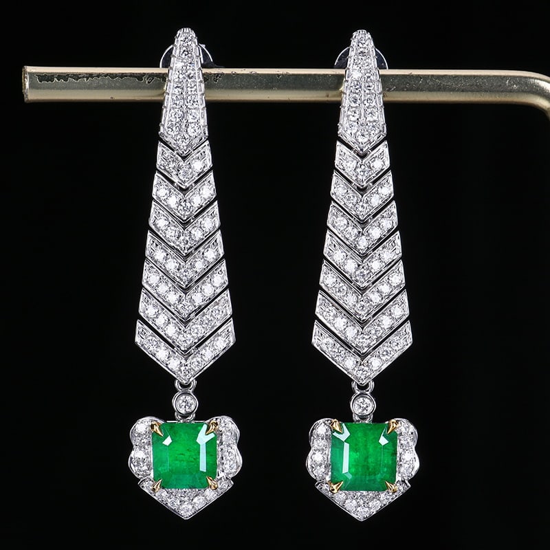 14k Gold 3.17 Ctw Vivid Green Natural Emerald & Diamond Earrings: Ref:230939168 // gold content:14k gold // main gemstone:emerald // shape:octagonal // carat weight:2. 2ct // color:vivid green // treatment:natural // // adjacent gemstone 2 : diamond // number of