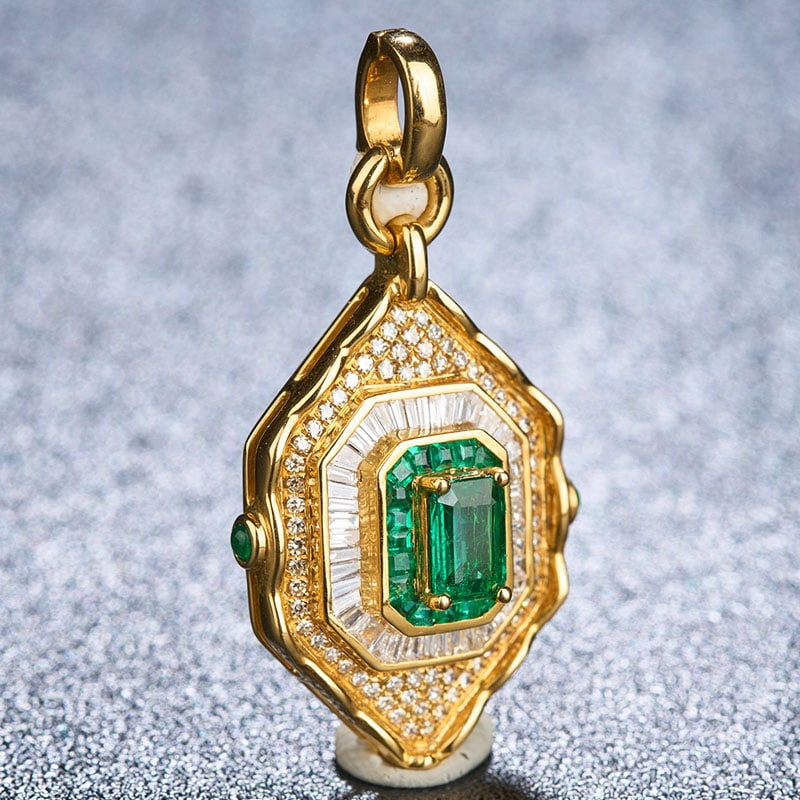 14k Gold 0.69 Ctw Vivid Green Natural Emerald & Diamond Pendant( Without Chain ) - 2