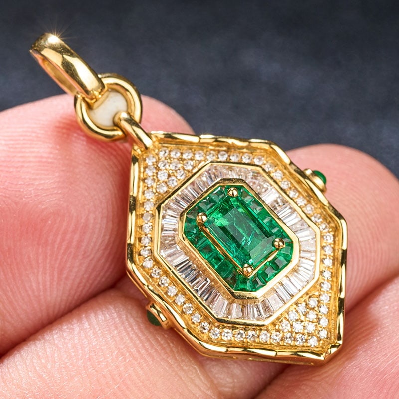 14k Gold 0.69 Ctw Vivid Green Natural Emerald & Diamond Pendant( Without Chain ) - 3