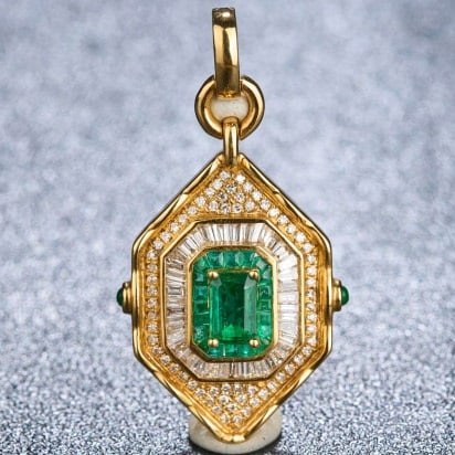 14k Gold 0.69 Ctw Vivid Green Natural Emerald & Diamond Pendant( Without Chain ) - 5