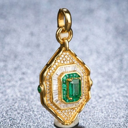 14k Gold 0.69 Ctw Vivid Green Natural Emerald & Diamond Pendant( Without Chain ) - 7