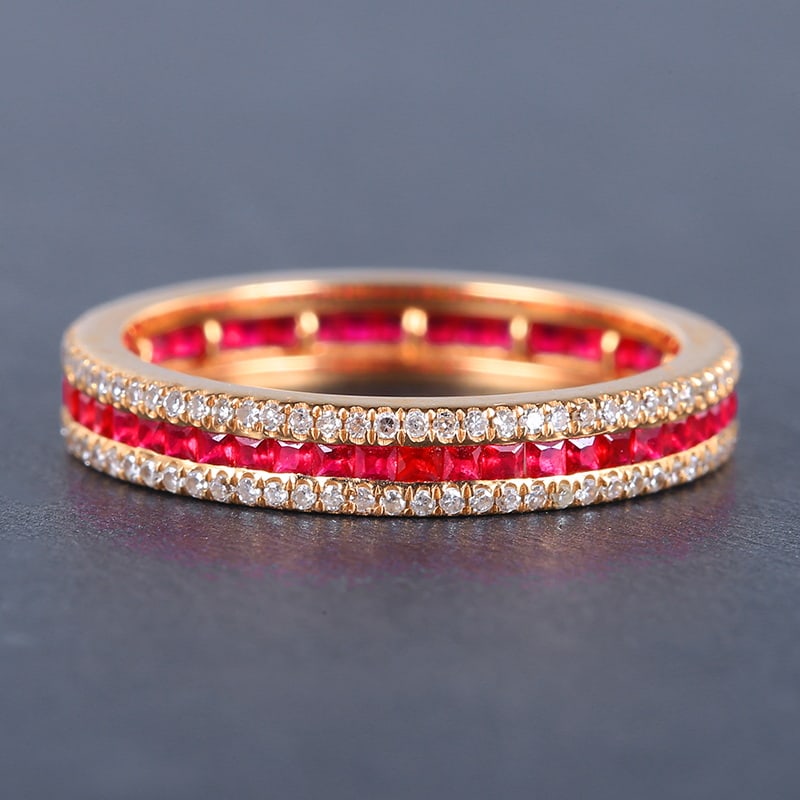 14k Gold 1.48 Ctw Natural Ruby & Diamond Ring: Ref:230939201 // gold content:14k gold // ring size:7. 25us // // main gemstone:ruby // shape:princess // carat weight:1. 05ct // color:red // treatment:natural // // adjacent gemstone 2 : diamond