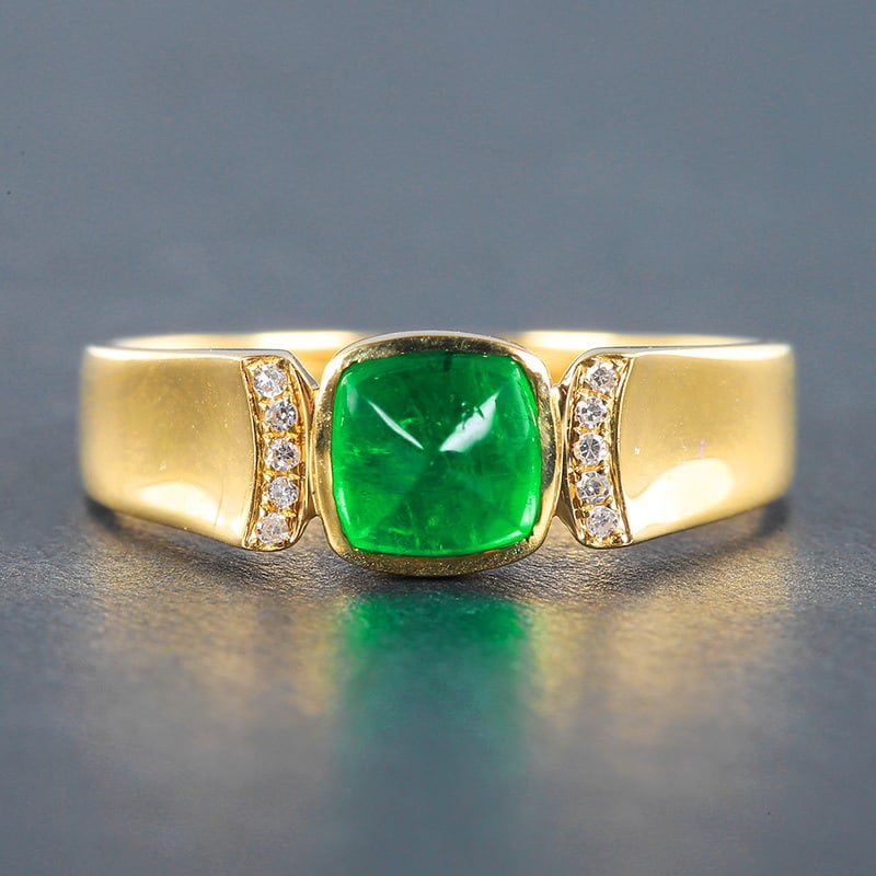 14k Gold 0.89 Ctw Vivid Green Natural Emerald & Diamond Ring: Ref:230939202 // gold content:14k gold // ring size:7. 25us // // main gemstone:emerald // shape:suger-loaf // carat weight:0. 86ct // color:vivid green // treatment:natural // // adjacent gemstone 2