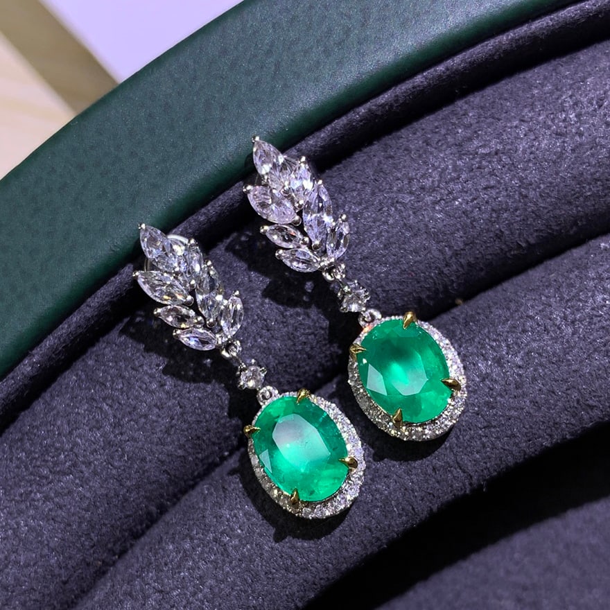 14k Gold 2.85 Ctw Vivid Green Natural Emerald & Diamond Earrings - 2