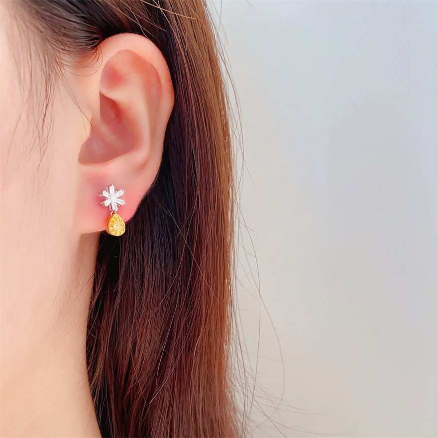 14k Gold 0.74 Ctw Natural Yellow Diamond & Diamond Earrings - 6