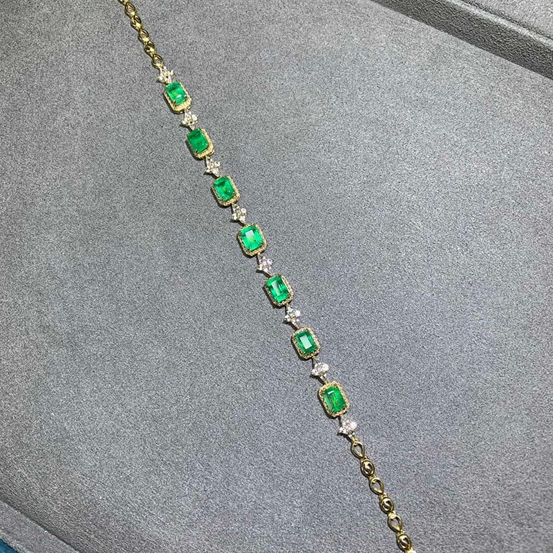 14k Gold 4.7 Ctw Vivid Green Natural Emerald & Diamond Bracelet - 3