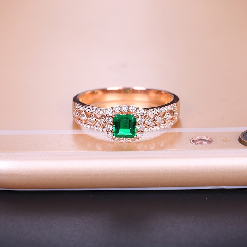 14k Gold 0.69 Ctw Natural Emerald & Diamond Ring - 2