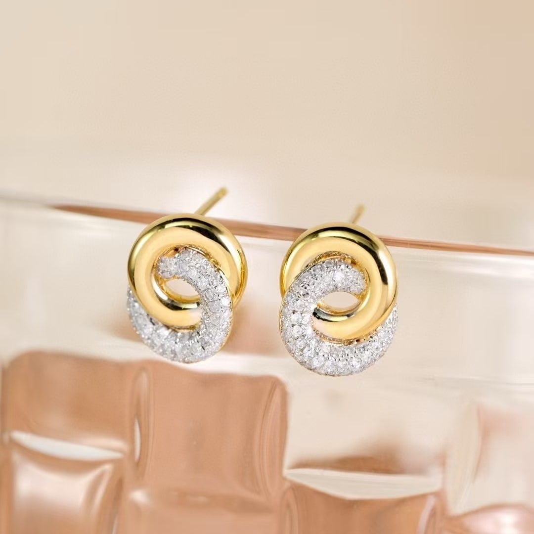 14k Gold 0.6 Ct Natural H Diamond Earrings: Ref:230940019 // gold content:14k gold // main gemstone:diamond // shape:round // carat weight:0. 6ct // clarity grade:vs-si // color:h // treatment:natural // cut grade:g // Condition: NewLow