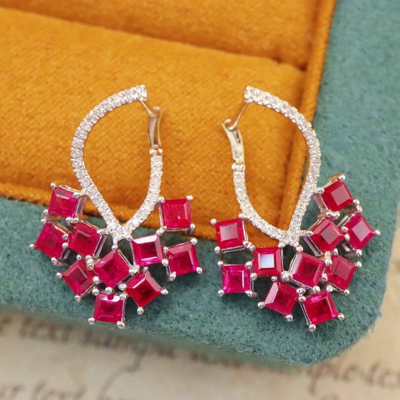 14k Gold 3.99 Ctw Natural Ruby & Diamond Earrings: Ref:230940021 // gold content:14k gold // main gemstone:ruby // shape:square // carat weight:3. 82ct // color:pigeonblood red // treatment:natural // // adjacent gemstone 2 : diamond // number of