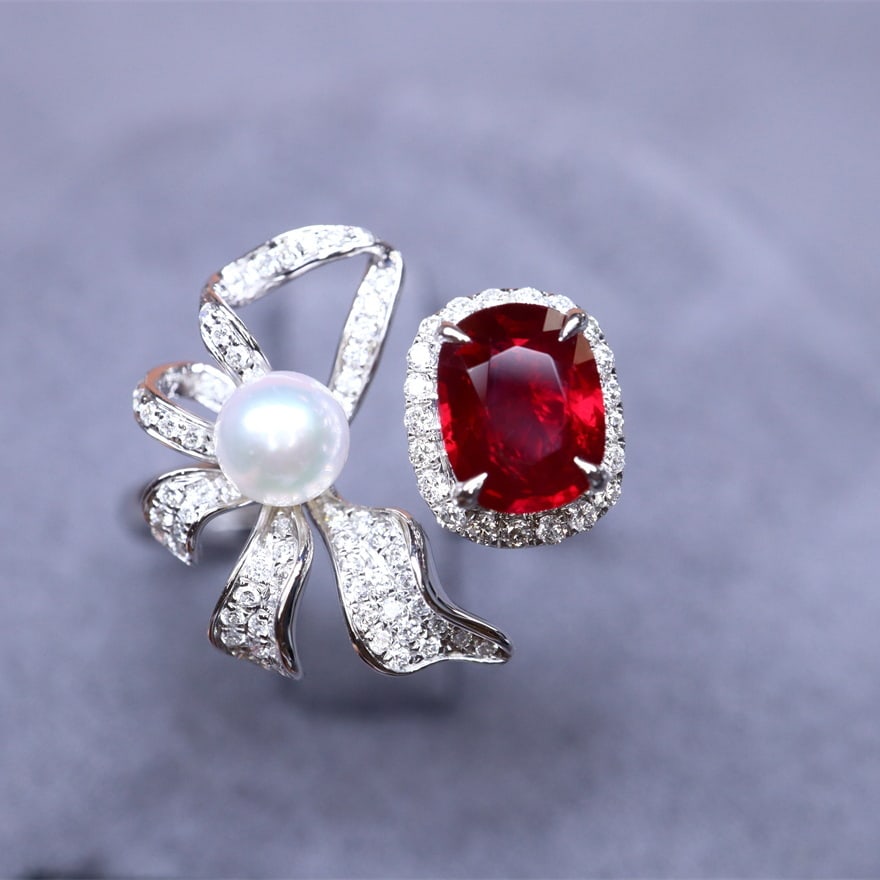 14k Gold 1.36 Ctw Natural Ruby & Diamond Ring: Ref:230940024 // gold content:14k gold // ring size:7. 25us // // main gemstone:ruby // shape:cushion // carat weight:1. 1ct // color:pigeonblood red // treatment:natural // // adjacent gemstone 2 : d