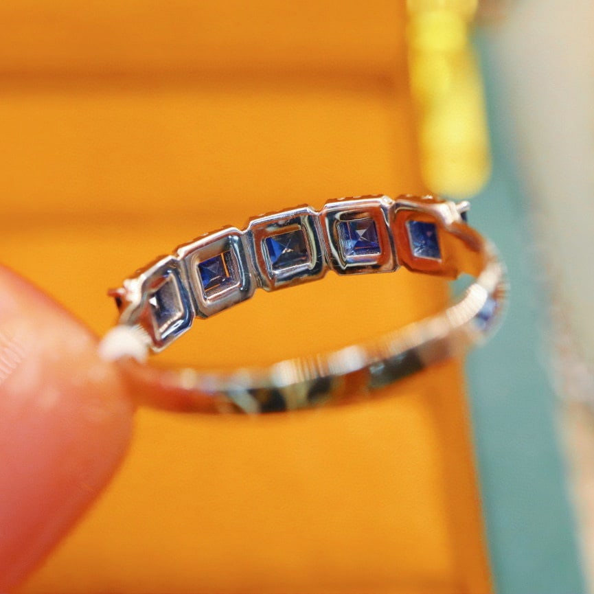 14k Gold 1.23 Ctw Vivid Blue Natural Sapphire & Diamond Ring - 5