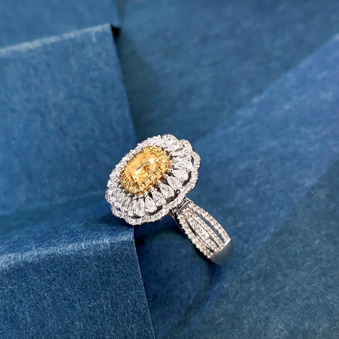 Gia Certified 14k Gold 2.22 Ctw Natural Yellow Diamond & Diamond Ring/pendant( Without Chain ) - 6