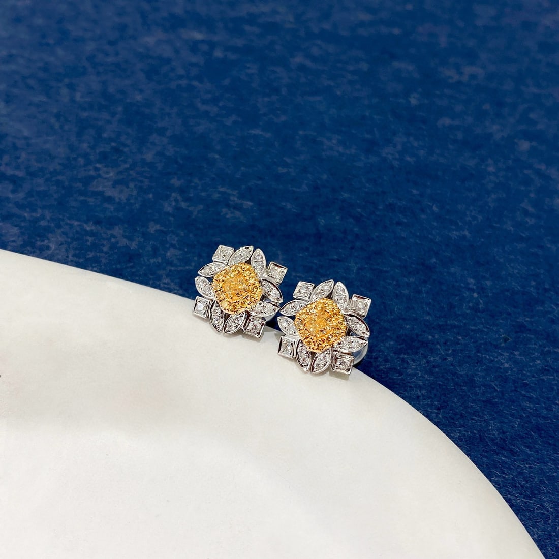 14k Gold 0.62 Ctw Natural Yellow Diamond & Diamond Earrings - 3