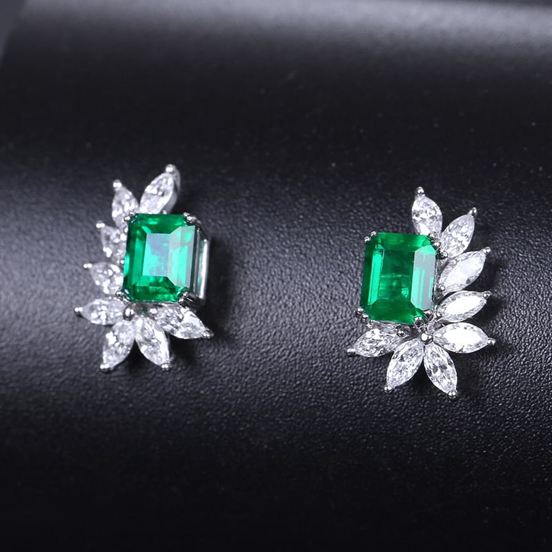 14k Gold 1.12 Ctw Natural Emerald & Diamond Earrings - 3