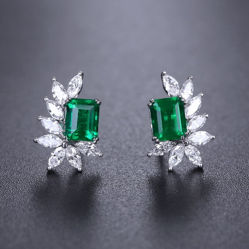 14k Gold 1.12 Ctw Natural Emerald & Diamond Earrings - 4