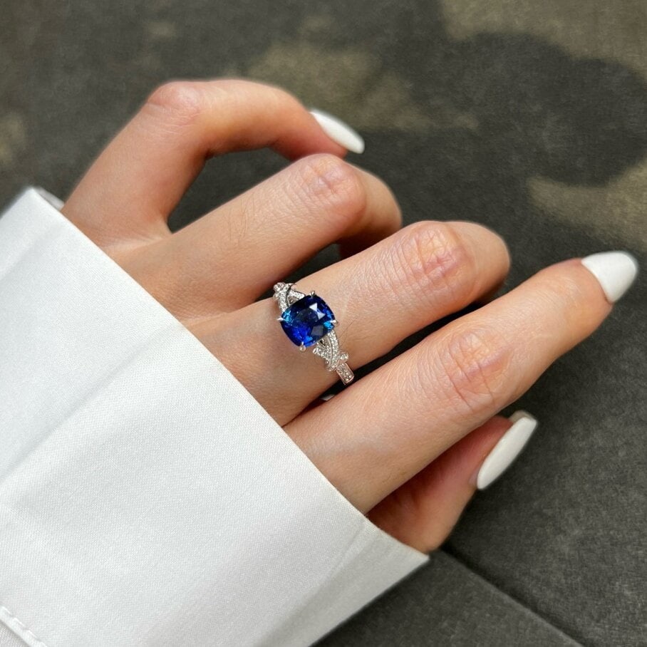 14k Gold 2.06 Ctw Natural Sapphire & Diamond Ring - 3