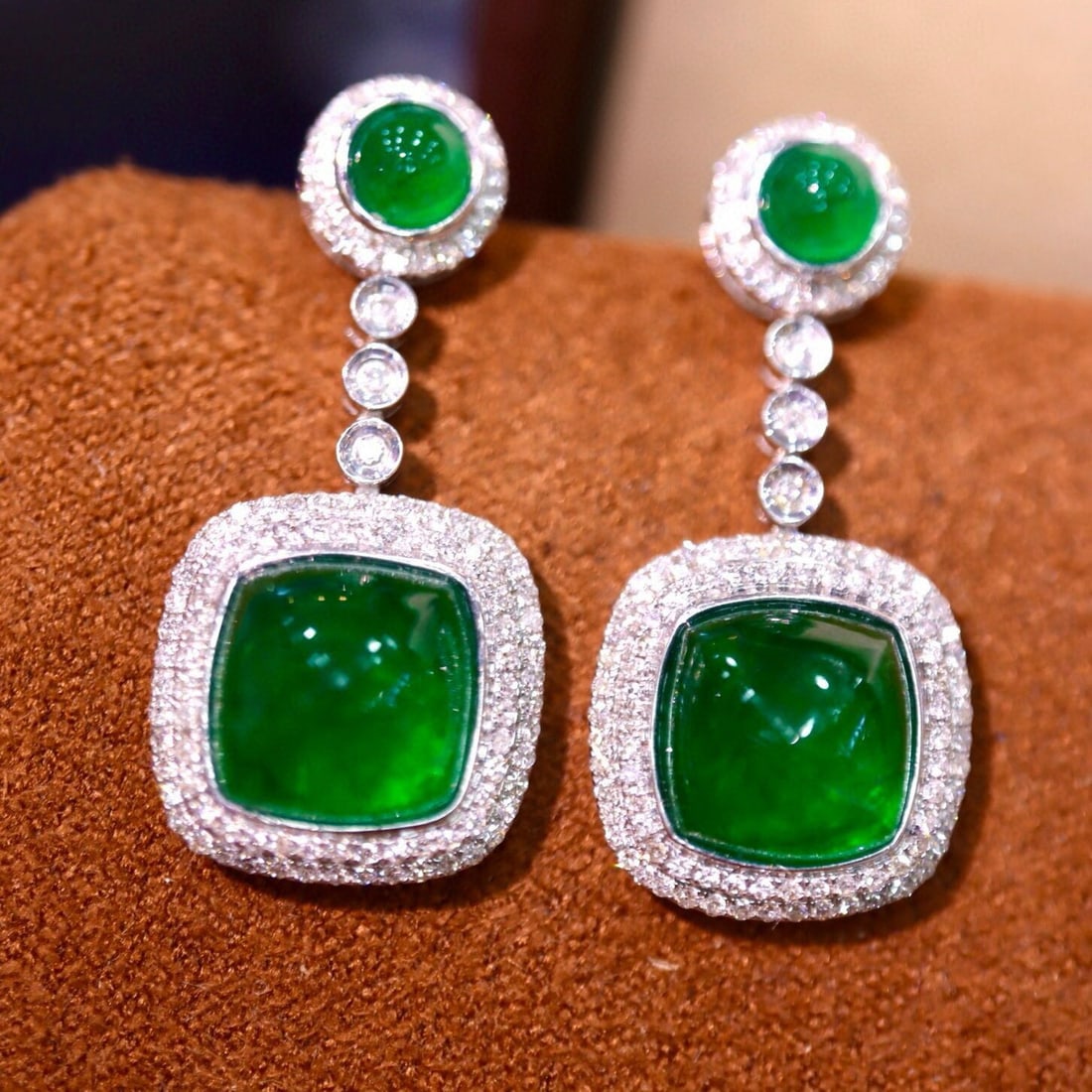 14k Gold 6.59 Ctw Vivid Green Natural Emerald & Diamond Earrings - 2