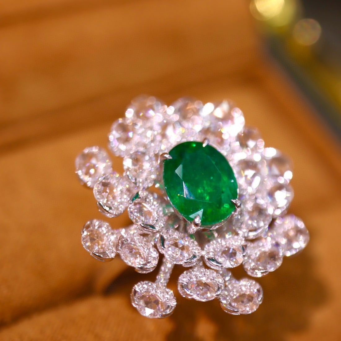 14k Gold 3.12 Ctw Vivid Green Natural Emerald & Diamond Ring - 5