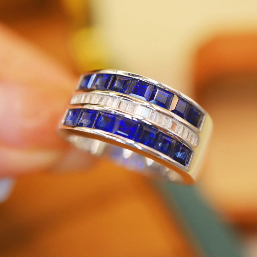 14k Gold 2.24 Ctw Vivid Blue Natural Sapphire & Diamond Ring - 3