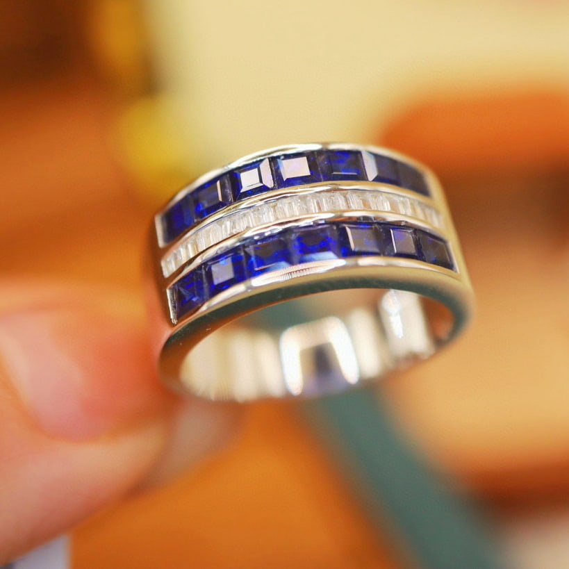 14k Gold 2.24 Ctw Vivid Blue Natural Sapphire & Diamond Ring - 4