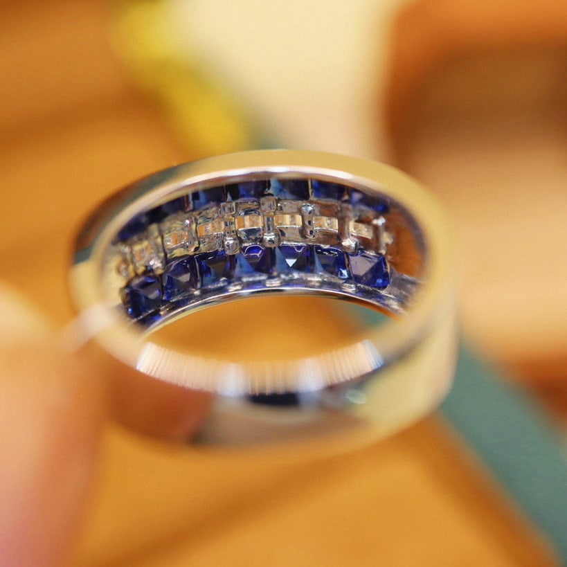 14k Gold 2.24 Ctw Vivid Blue Natural Sapphire & Diamond Ring - 5