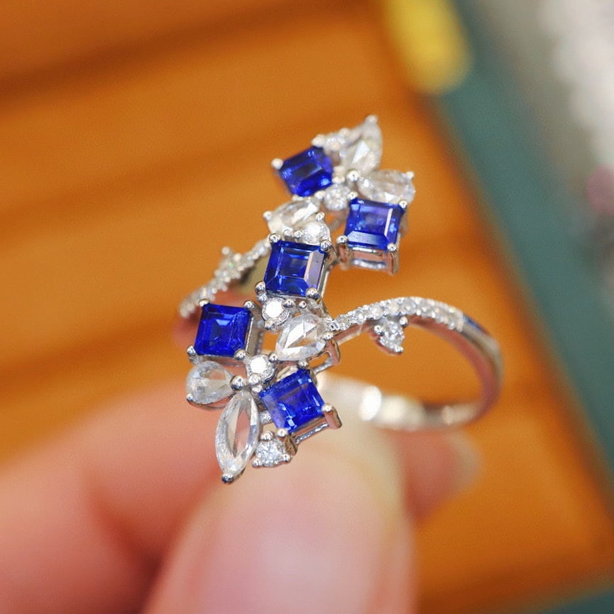 14k Gold 1.20 Ctw Vivid Blue Natural Sapphire & Diamond Ring - 2