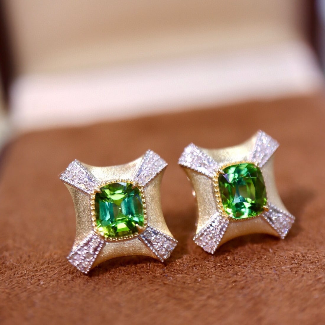14k Gold 2.18 Ctw Natural Tourmaline & Diamond Earrings: Ref:230940082 // gold content:14k gold // main gemstone:tourmaline // shape:cushion // carat weight:2. 04ct // color:green // treatment:natural // // adjacent gemstone 2 : diamond // shape:round //