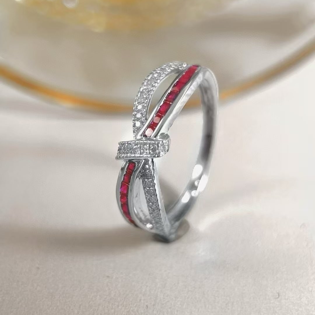 14k Gold 0.65 Ctw Natural Ruby & Diamond Ring - 4