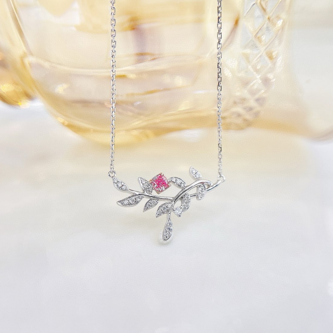 14k Gold 0.20 Ctw Natural Pink Diamond & Diamond Necklace: Ref:230940106 // gold content:14k gold // main gemstone:pink diamond // shape:cushion // carat weight:0. 11ct // color:pink // treatment:natural // // adjacent gemstone 2 : diamond // shape:round