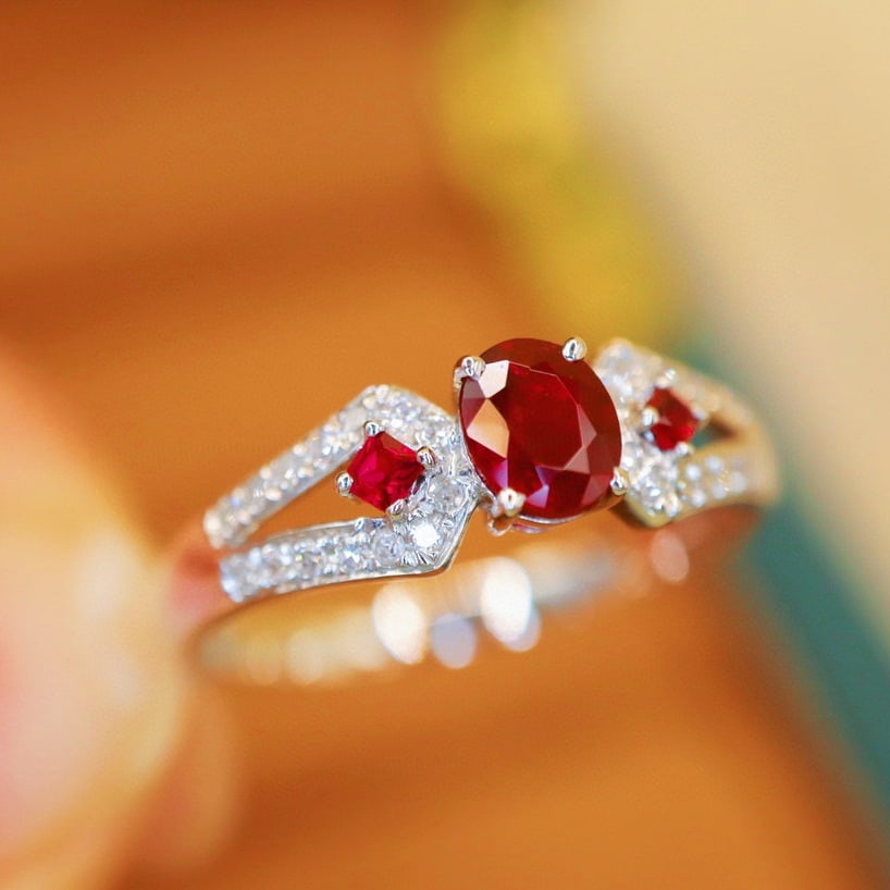 14k Gold 0.69 Ctw Vivid Red Natural Ruby & Diamond Ring - 2