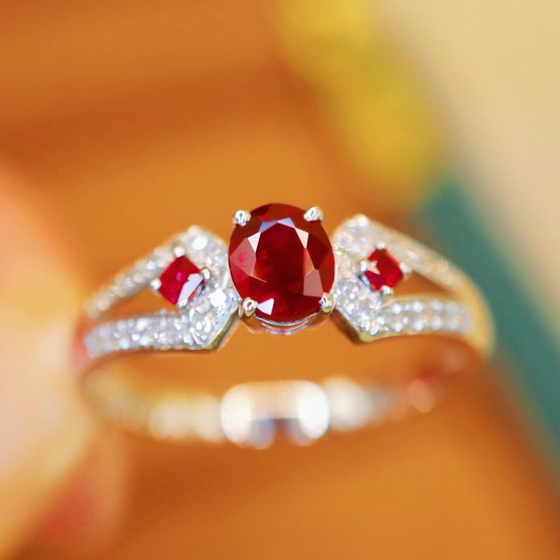 14k Gold 0.69 Ctw Vivid Red Natural Ruby & Diamond Ring - 4