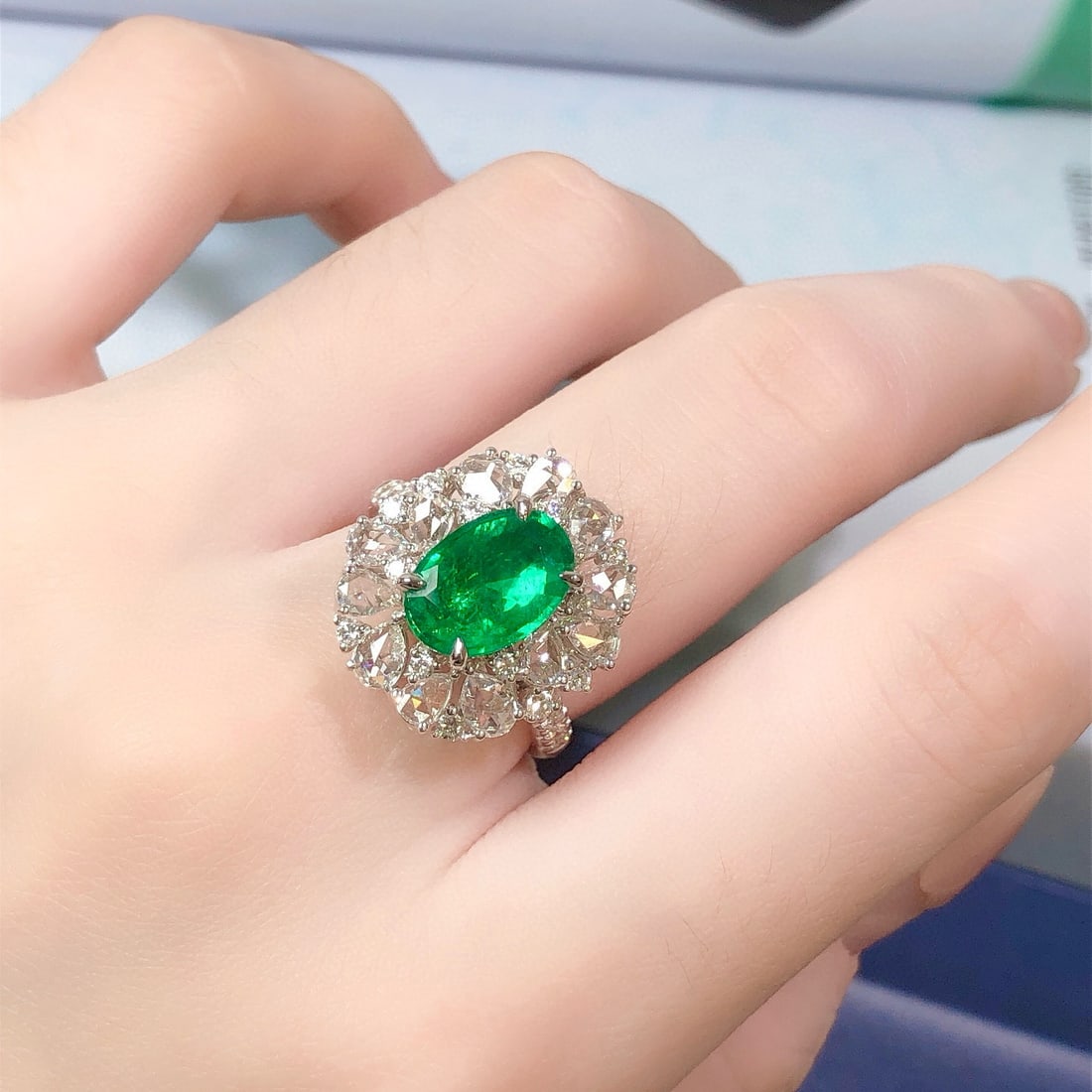 14k Gold 3.28 Ctw Vivid Green Natural Emerald & Diamond Ring/pendant( Without Chain ) - 4