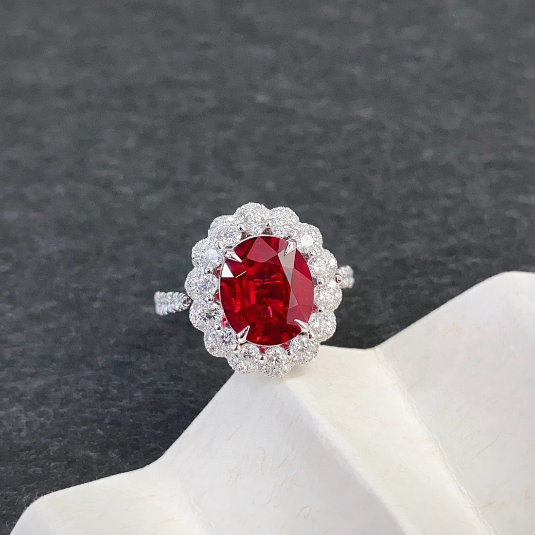 14k Gold 4.29 Ctw Vivid Red Natural Tourmaline & Diamond Ring/pendant( Without Chain ): Ref:230940122 // gold content:14k gold // ring size:7. 25us // // main gemstone:tourmaline // shape:oval // carat weight:3. 41ct // color:vivid red // treatment:natural // // adjacent gemstone 2 :