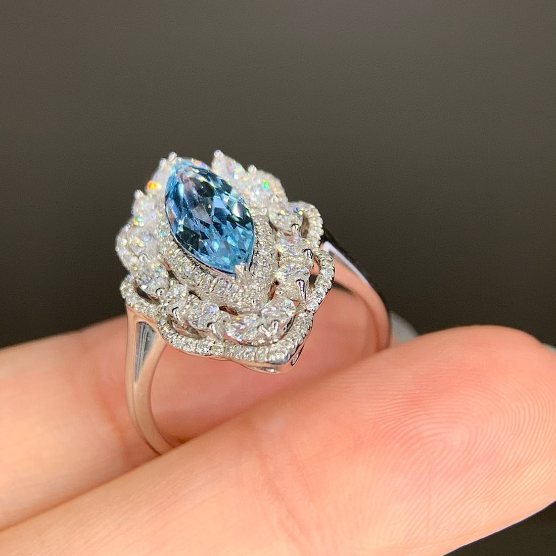 14k Gold 2.82 Ctw Natural Aquamarine & Diamond Ring - 3