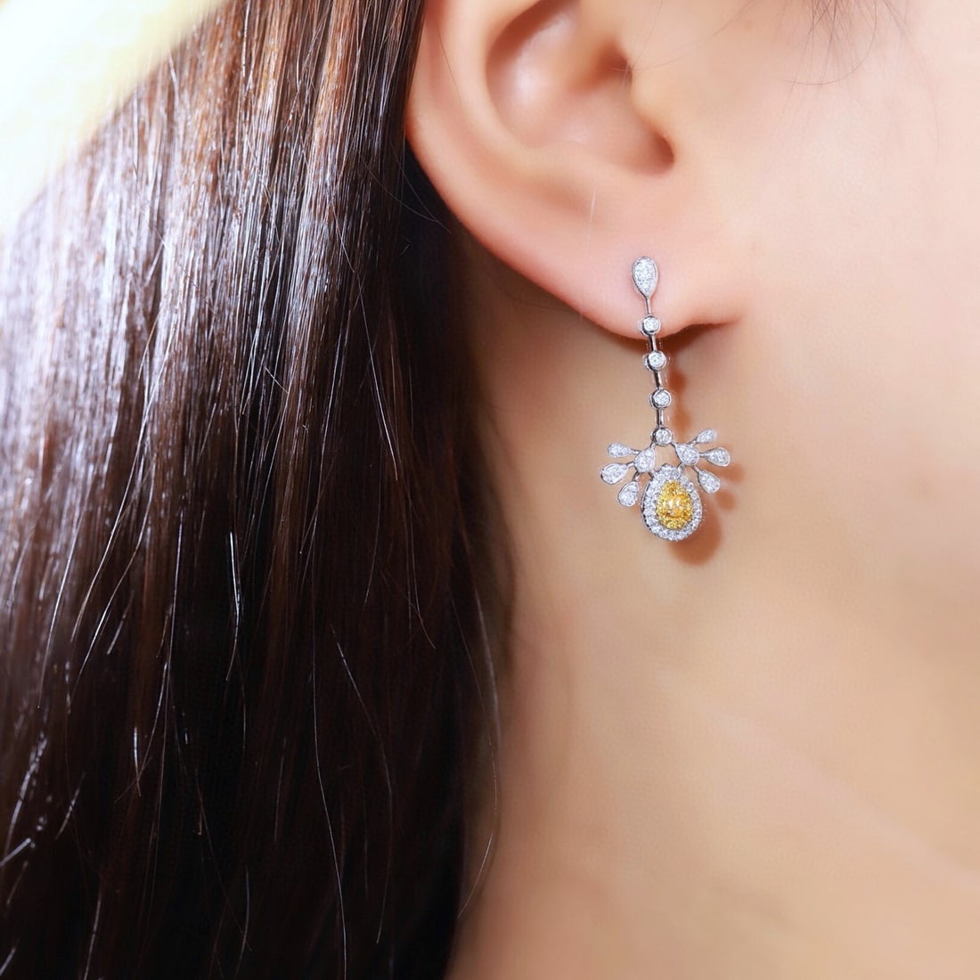 14k Gold 0.8 Ct Natural Color Diamond Earrings - 7