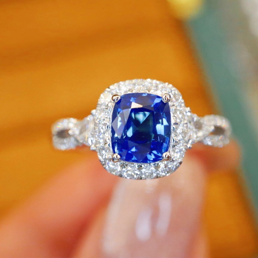 14k Gold 1.60 Ctw Natural Sapphire & Diamond Ring: Ref:230940145 // gold content:14k gold // ring size:7. 25us // // main gemstone:sapphire // shape:cushion // carat weight:1. 22ct // color:cornflower blue // treatment:natural // // adjacent