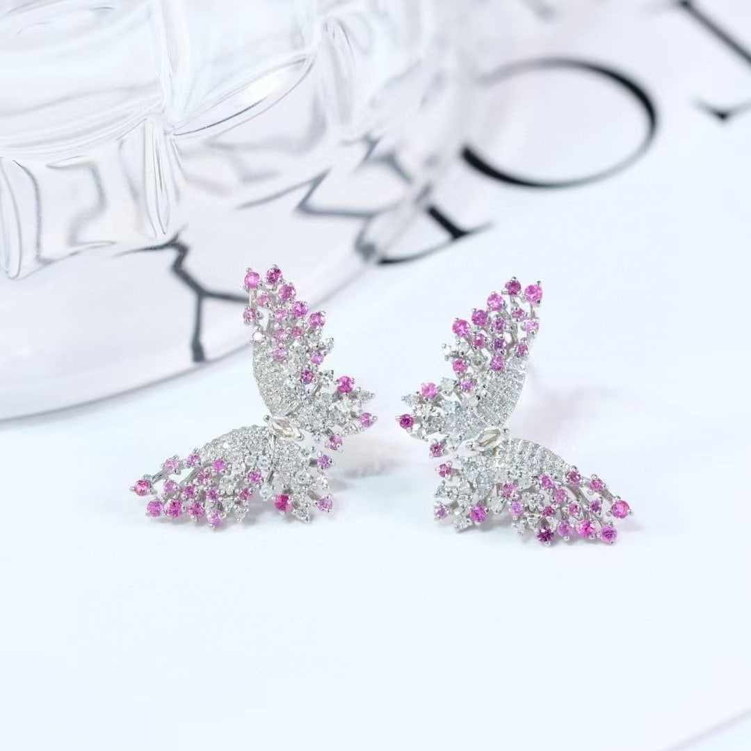14k Gold 1.16 Ctw Natural Sapphire & Diamond & Butterfly Earrings: Ref:230940174 // gold content:14k gold // main gemstone:sapphire // shape:round // carat weight:0. 76ct // color:pink // treatment:natural // cut grade:g // // adjacent gemstone 2 : diamond //
