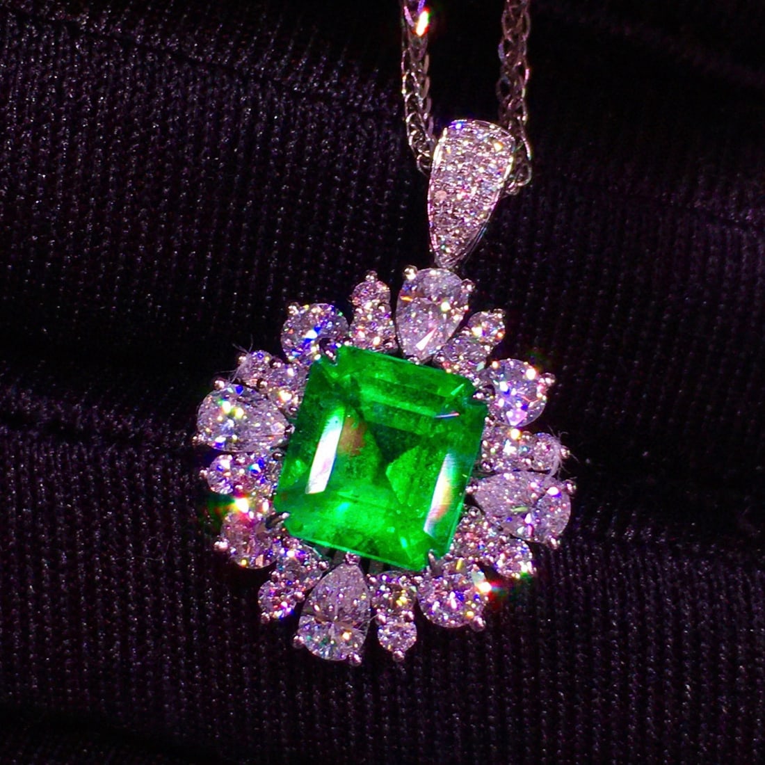 14k Gold 1.5 Ct Vivid Green Natural Emerald & Diamond Ring/pendant( Without Chain ) - 5