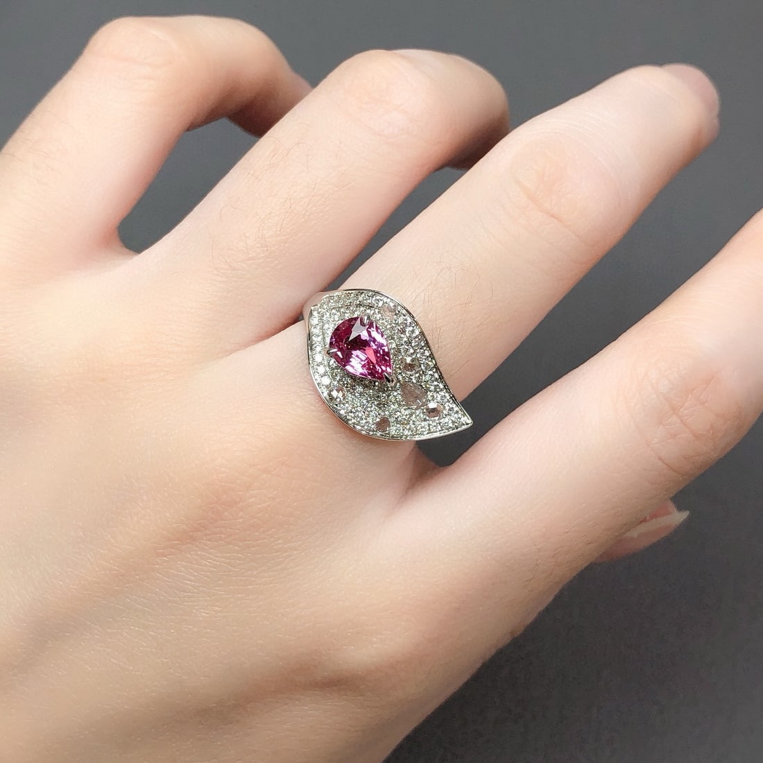 14k Gold 1.92 Ctw Natural Padparadscha Sapphire & Diamond Ring - 6