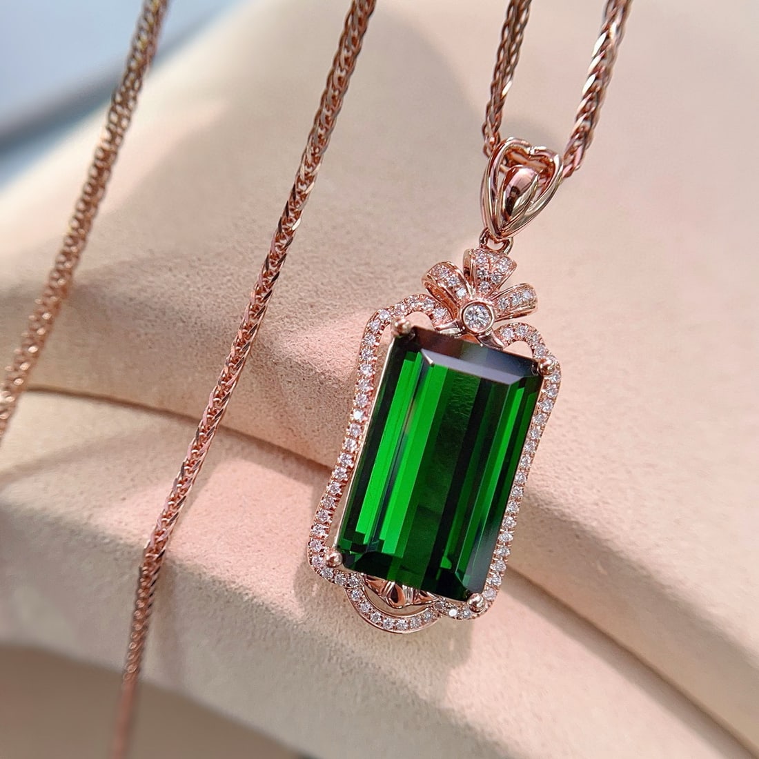 14k Gold 12.65 Ctw Natural Tourmaline & Diamond Pendant( Without Chain ) - 4