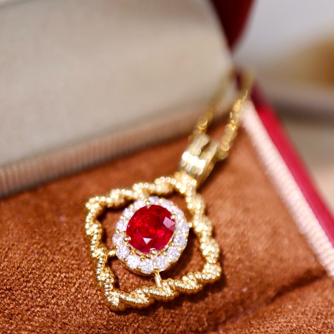 14k Gold 1.11 Ctw Vivid Red Natural Ruby & Diamond Pendant( Without Chain ) - 4