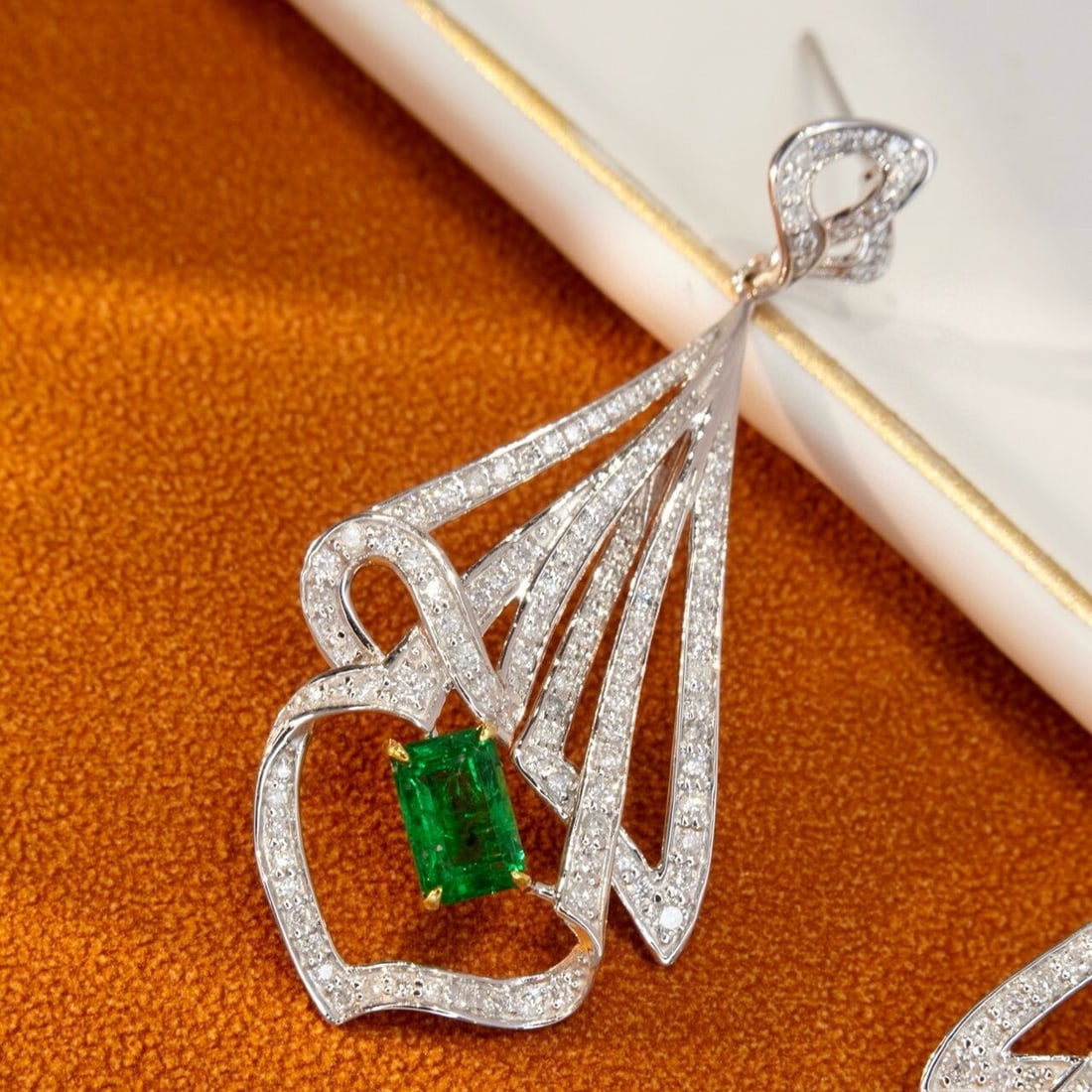 14k Gold 2.08 Ctw Vivid Green Natural Emerald & Diamond Earrings - 2