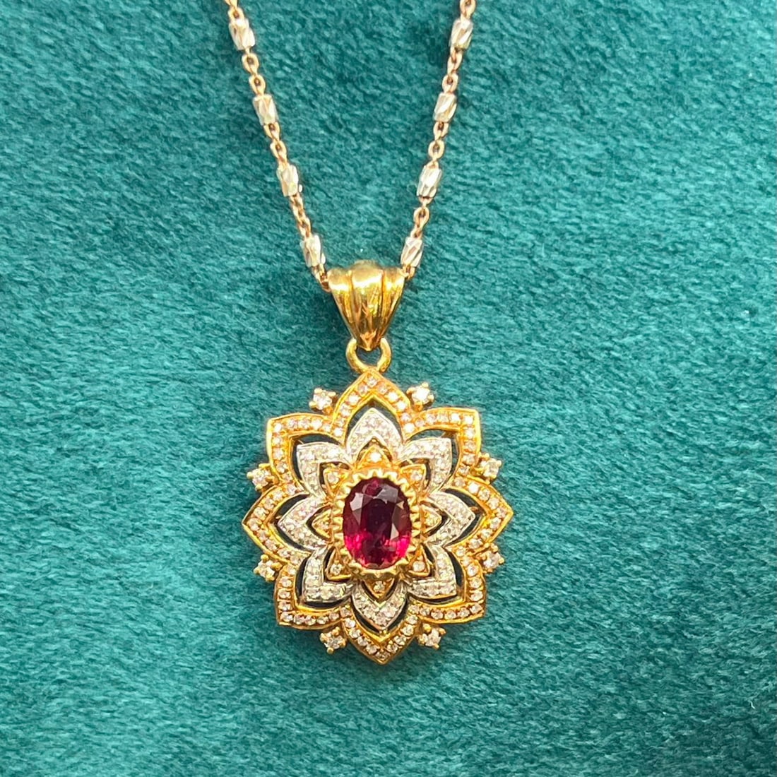 14k Gold 1.04 Ct Vivid Red Natural Ruby & Diamond Pendant( Without Chain ) - 2