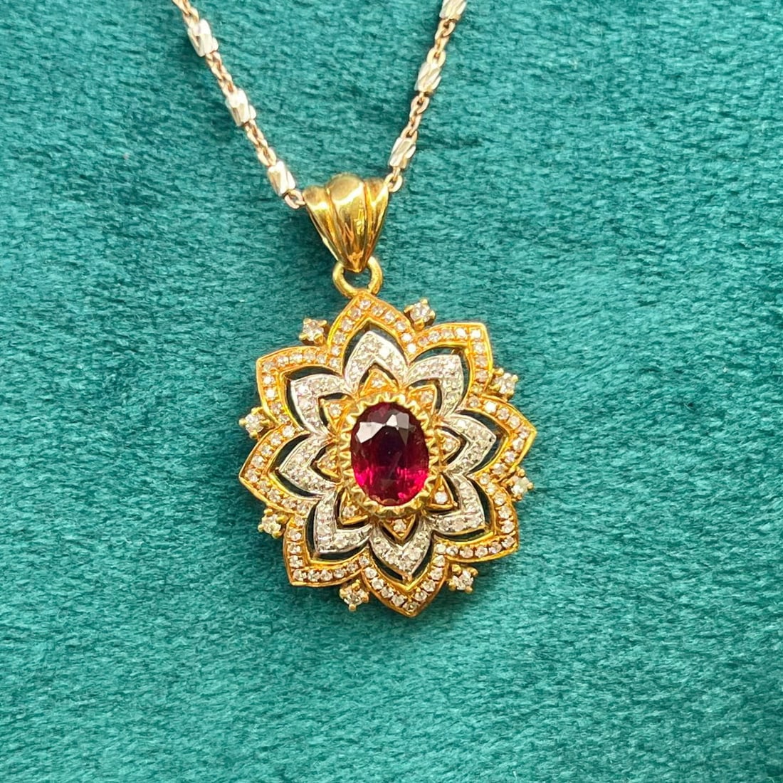 14k Gold 1.04 Ct Vivid Red Natural Ruby & Diamond Pendant( Without Chain ) - 4