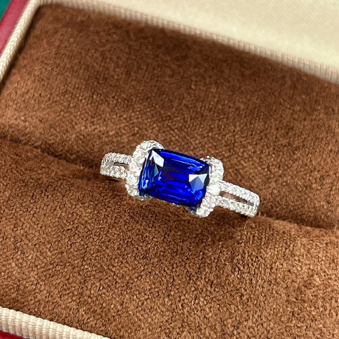 14k Gold 2.05 Ctw Natural Sapphire & Diamond Ring: Ref:230940209 // gold content:14k gold // ring size:7. 25us // // main gemstone:sapphire // shape:cushion // carat weight:1. 56ct // color:royal blue // treatment:natural // // adjacent gemstone 2