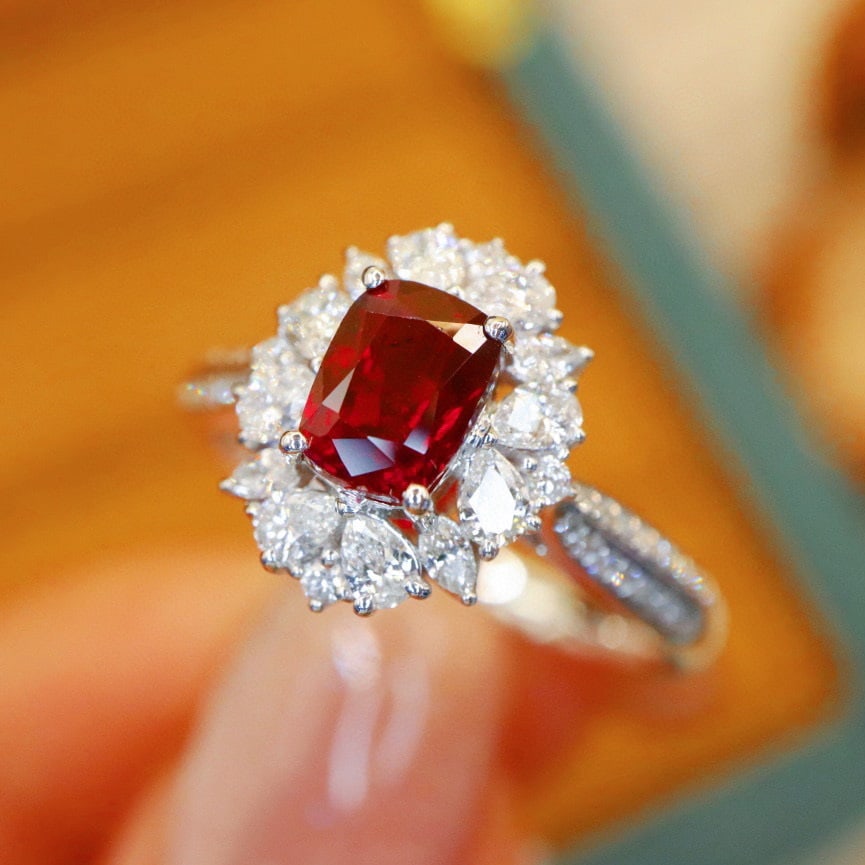 14k Gold 1.52 Ctw Natural Ruby & Diamond Ring - 2