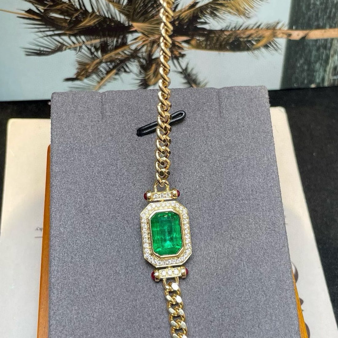 14k Gold 3.26 Ctw Vivid Green Natural Emerald & Diamond Bracelet - 2